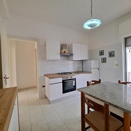 Casa Luigi A 400M Dalla Sabbia Лідо-Маріні Екстер'єр фото